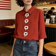批发新款宽松慵懒风设计感短袖上衣衬衫女金属扣装饰翻领休闲夏季