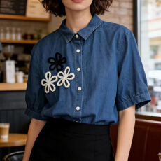 批发欧美<b class='q'>牛仔</b><b class='q'>衬衫</b>女设计感小众重工花朵装饰2026夏气质<b class='q'>衬衣</b>外穿