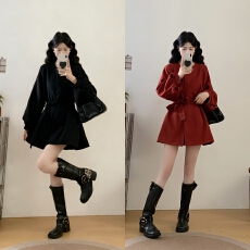 批发实拍有货女<b class='q'>短款</b>毛呢外套女2025春秋气质显瘦灯笼袖小个子大衣爆款
