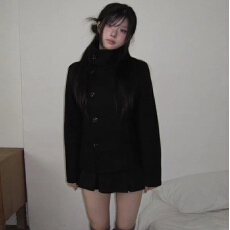 批发学院风斜边单排扣百搭<b class='q'>显瘦</b>呢子外套女2025冬季新款小个子毛呢大衣
