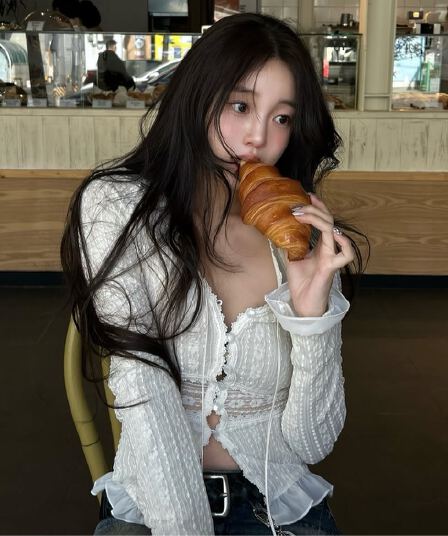 크기 있음 업데이트 V넥 레이스 조각 오픈 가디건 긴팔 몸매 가꾸기 슬림해 보이는 섹시함 순수한 욕망 바람 맨위 봄 여름 셔츠