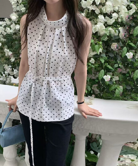 크기 있음 업데이트 한 부서 미니멀리즘 고유 한 디자인 센스 네클라인 다용도 출퇴근 우아함 도트 무늬 민소매 셔츠 맨위