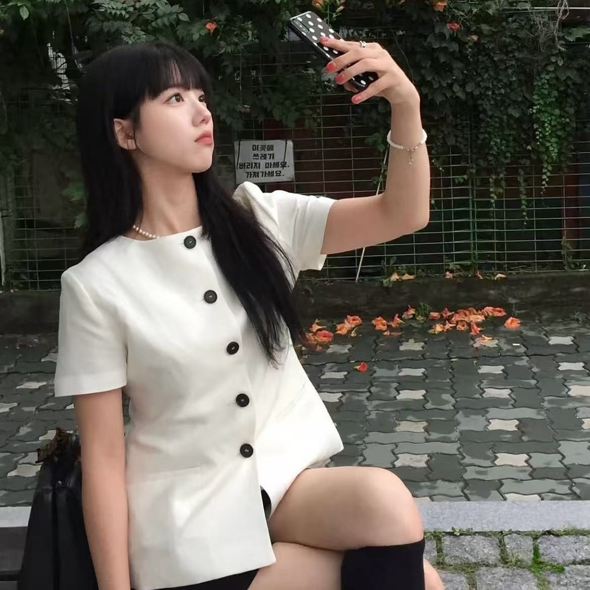 ins 보 주님 섹션 한 부서 품격 우아함 빛 요리 한 바람 일상 다용도 미니멀리즘 라운드 넥 반팔 맨위