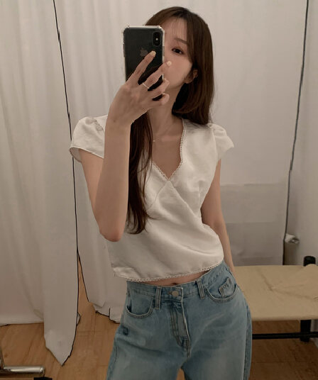크기 있음 업데이트 프랑스식 품격 우아함 레트로 미니멀리즘 V넥 일상 다용도 작은 셔츠 구슬 빛 센스 맨위