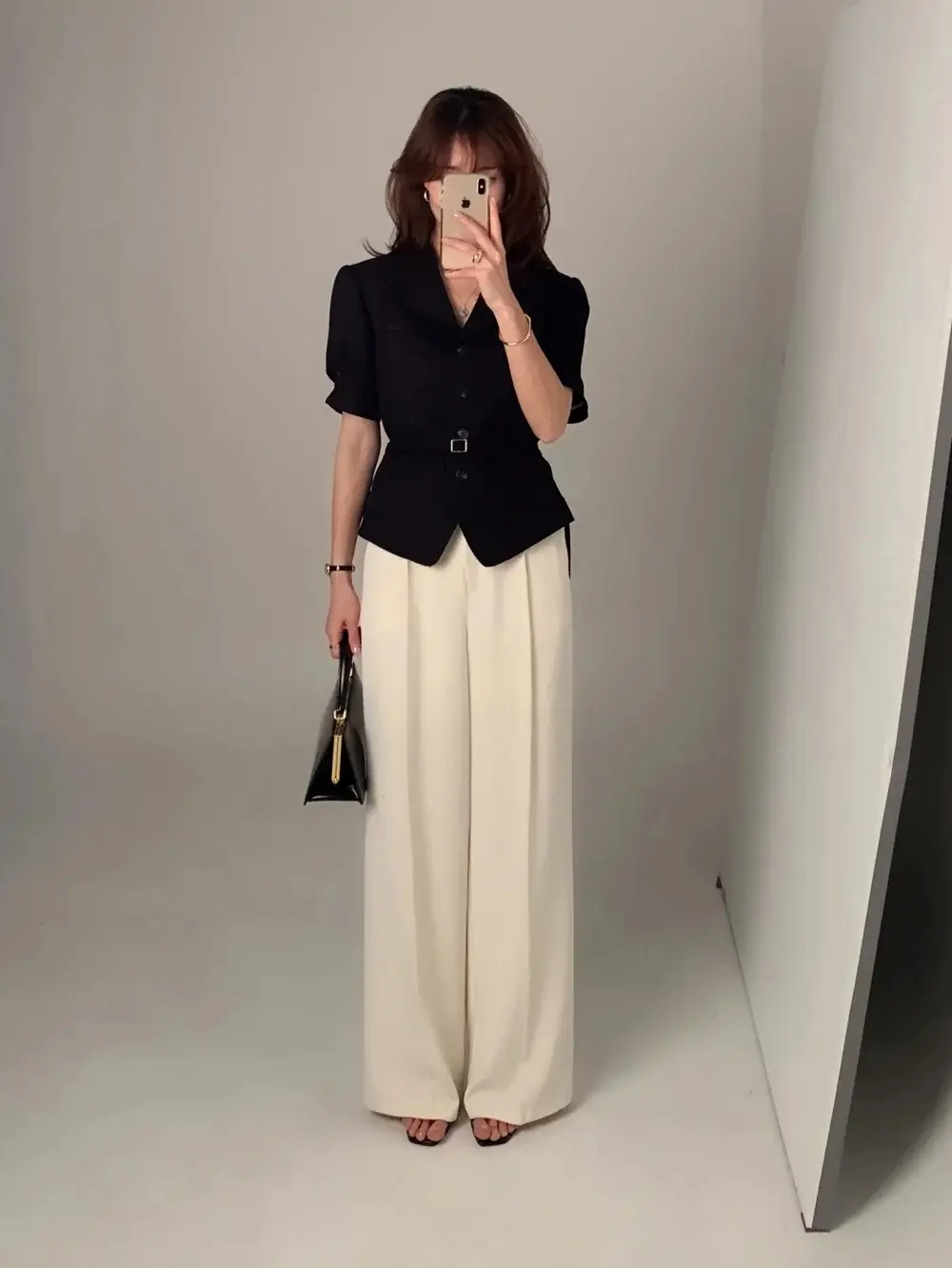 프렌치 스타일 셔츠 카라 단추 여밈 셔츠 상세 이미지 5