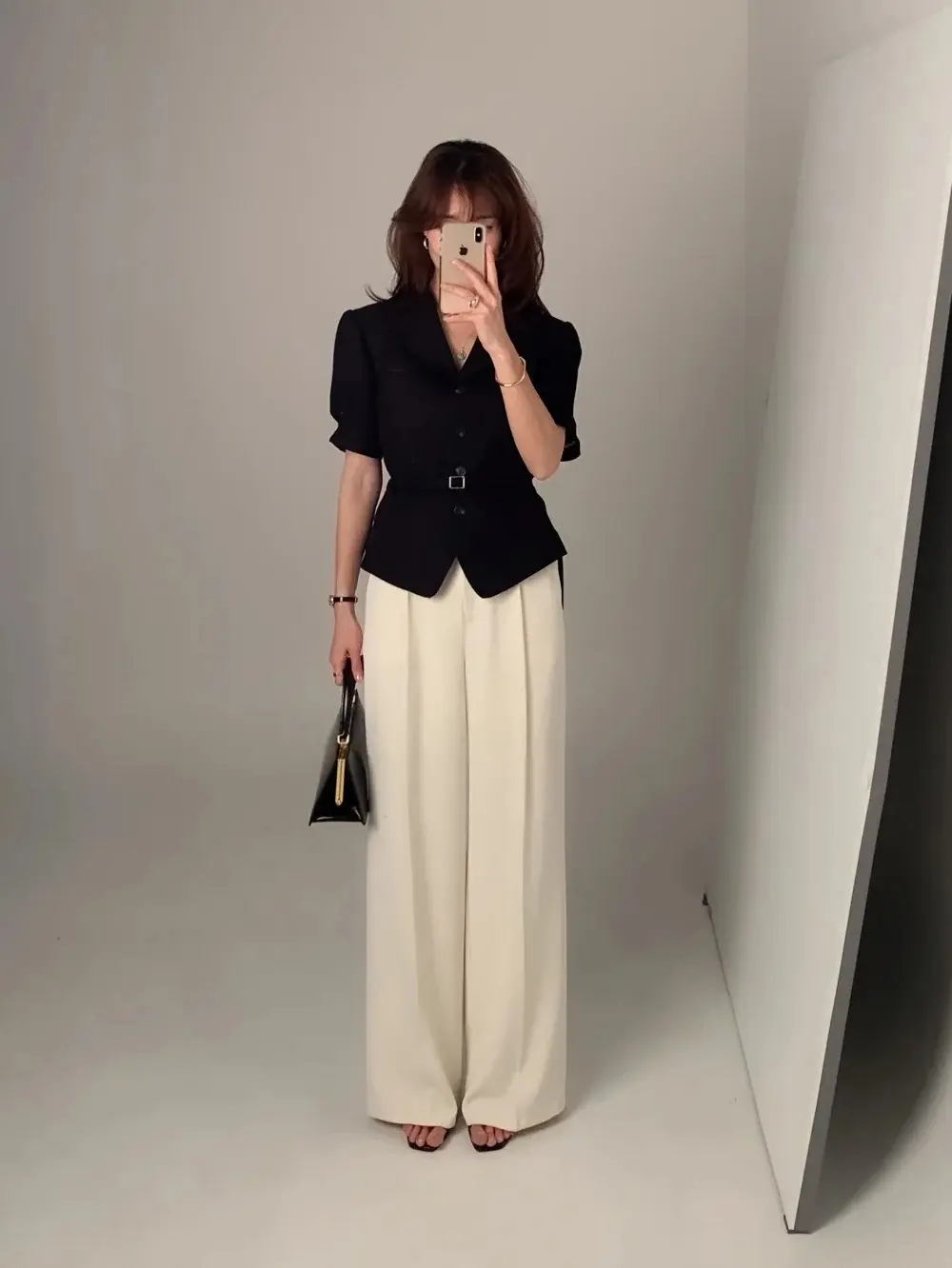 프렌치 스타일 셔츠 카라 단추 여밈 셔츠 상세 이미지 25