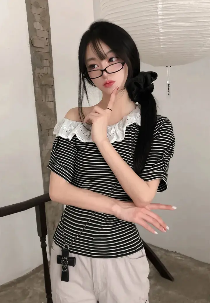 스트라이프 프릴 원숄더 반소매 티셔츠 상세 이미지 11