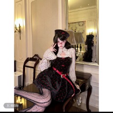 批发墨尔本邂逅秋冬纯欲辣妹氛围波点衬衫拼接绒感<b class='q'>连衣裙</b>