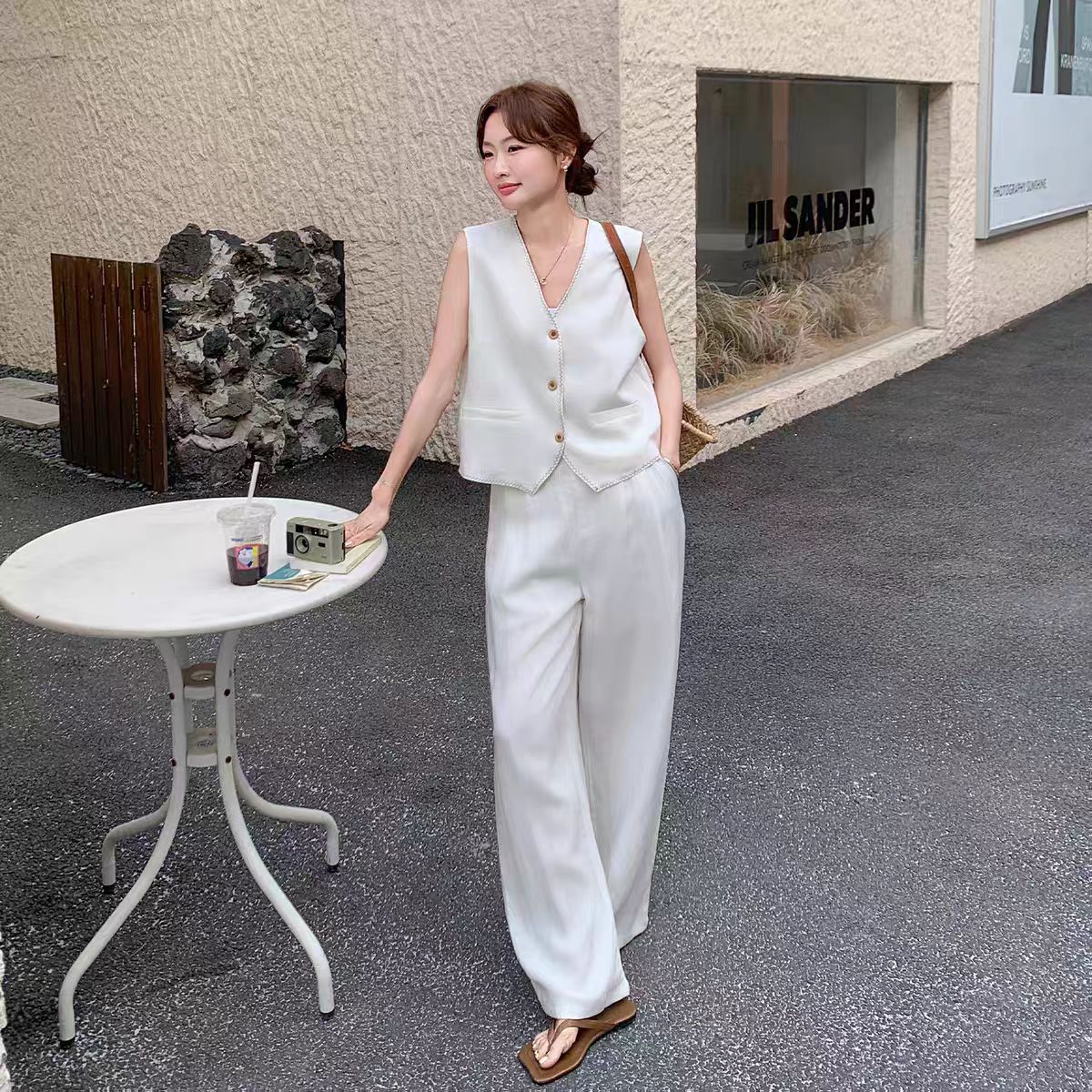 프랑스식 품격 고급 센스 세트 여성 2026 여름 새로운 오래된 돈 바람 베스트 와이드 레그 팬츠 투피스 세트