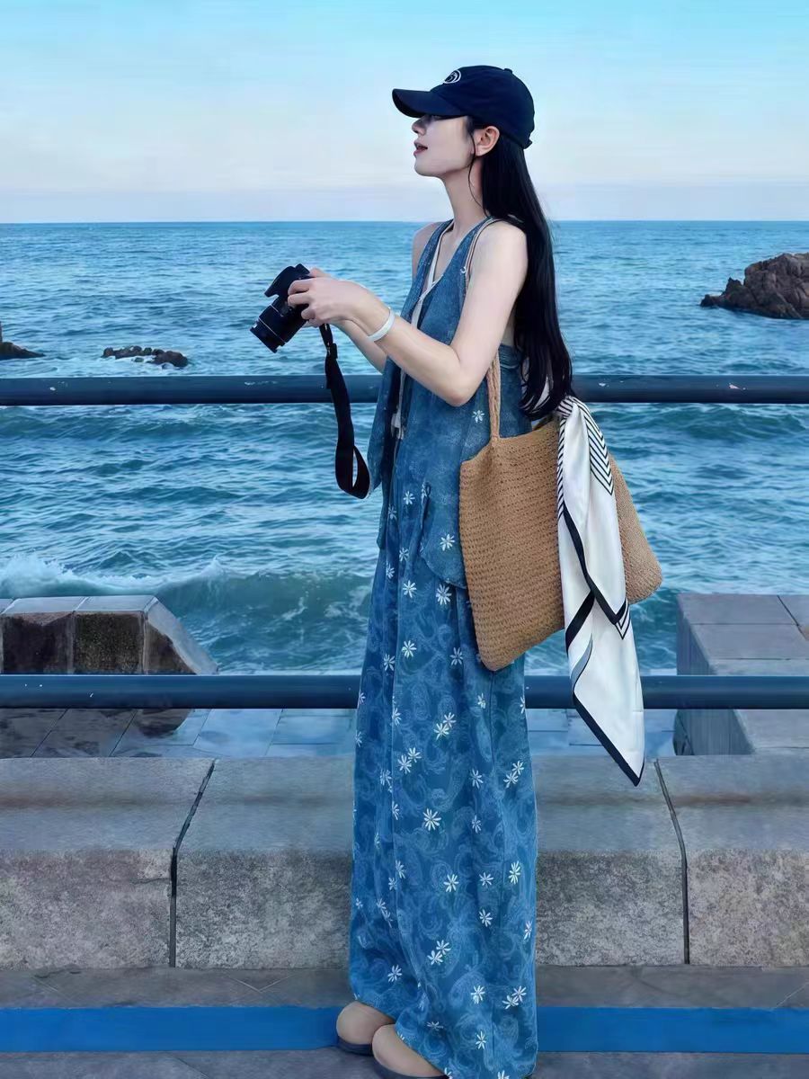 프랑스식 품격 휴가 바람 작은 대중 다용도 느슨함 센스 2026 여름 새로운 파란색 행침 목 맨위 바지 세트