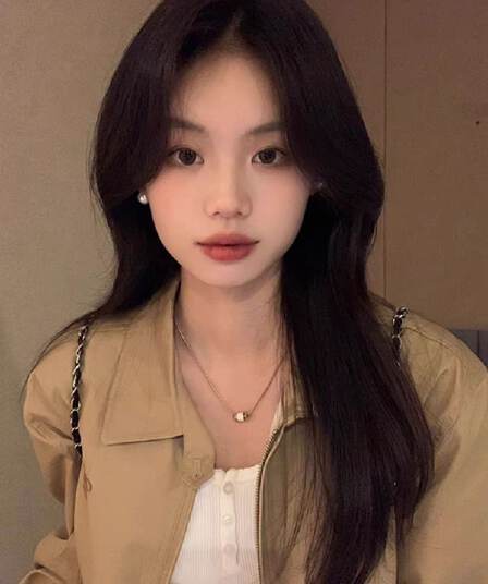 고급 센스 카키 색 짧은 여성 코트 봄 가을 레트로 품격 디자인 센스 슬림해 보이는 루즈핏 워크웨어 재킷 맨위