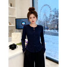 批发大码高级小众不撞衫上衣女2026新款爆款<b class='q'>春</b>装收腰显瘦钉珠长袖T恤