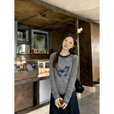 批发实拍2026春装大码女装复古插肩长袖t恤打底衫胖MM设计感时尚显瘦