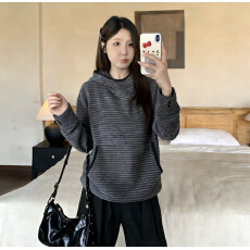 批发实拍2026春装大码条纹慵懒休闲套头连帽卫衣女设计感宽松外穿上衣
