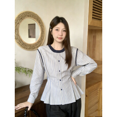 批发实拍2026春装新款别致独特显瘦衬衫女时尚设计感撞色条纹长袖上衣