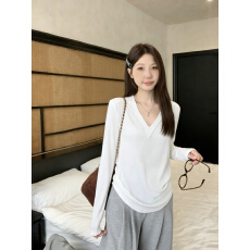 批发实拍2026春装大码纯色休闲V领长袖T恤欧洲站时尚薄款打底衫上衣