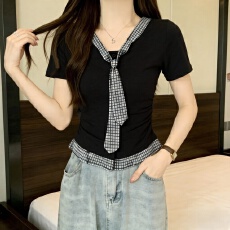 批发实拍210克精棉2026夏装美式格纹撞色拼接V领t恤女短袖显瘦上衣