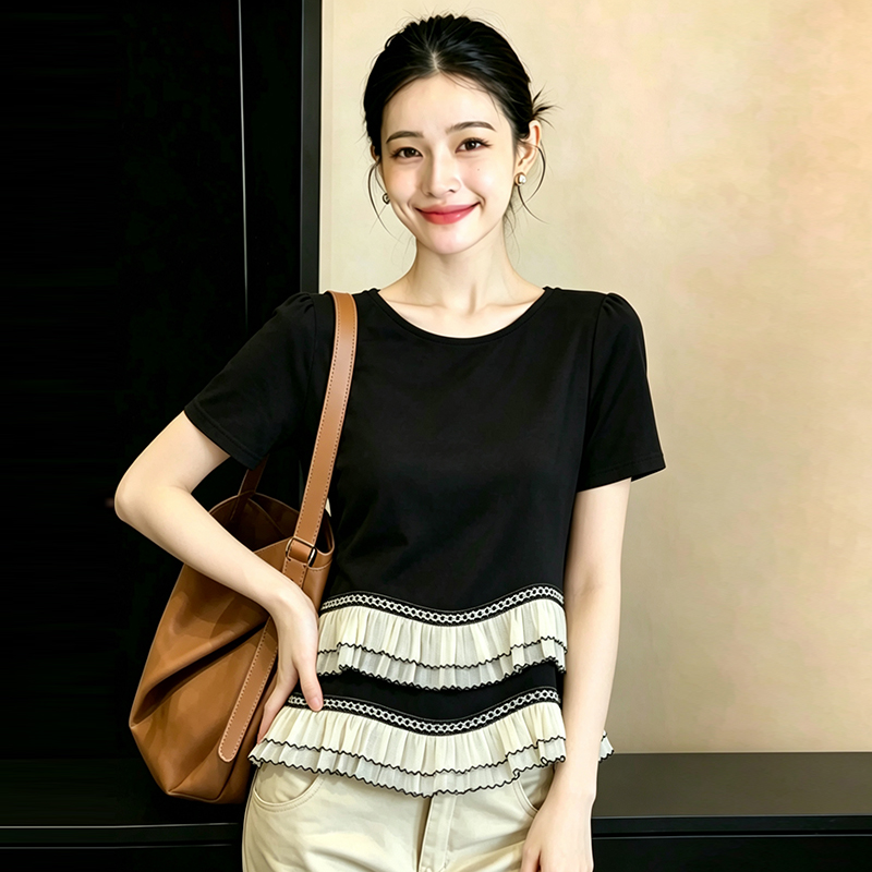 실사 빅 사이즈 밑단 이중층 레이스 디자인 반팔 맨위 여성 2026 여름 새로운 캐주얼 패션 슬림해 보이는 티셔츠