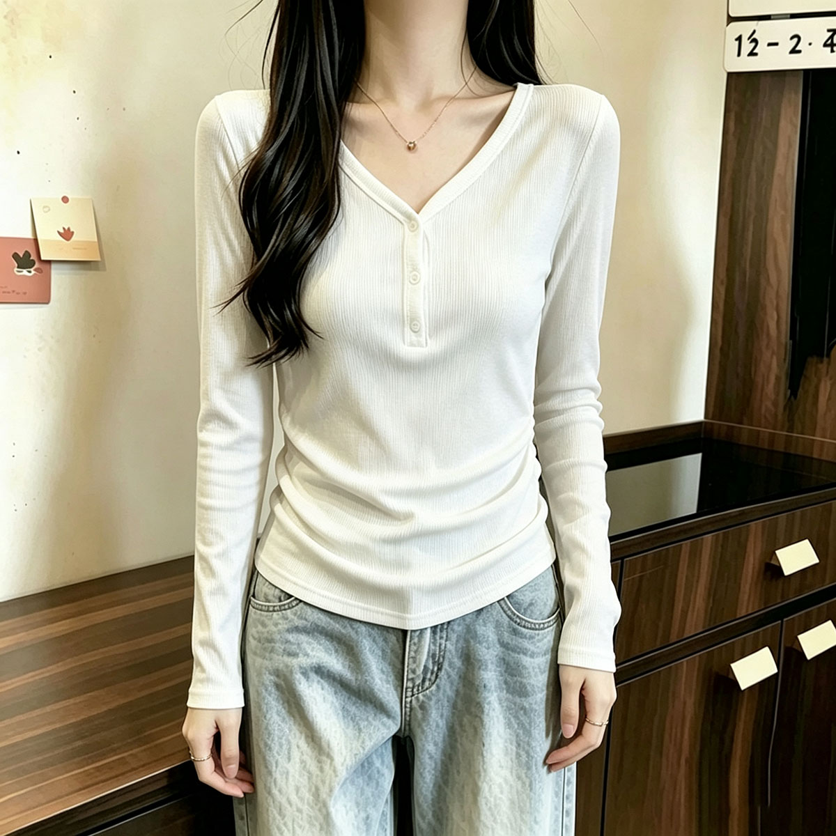 RY8813# 实拍大码v领长袖t恤女2026新款秋季内搭打底衫胖mm显瘦收腰上衣
