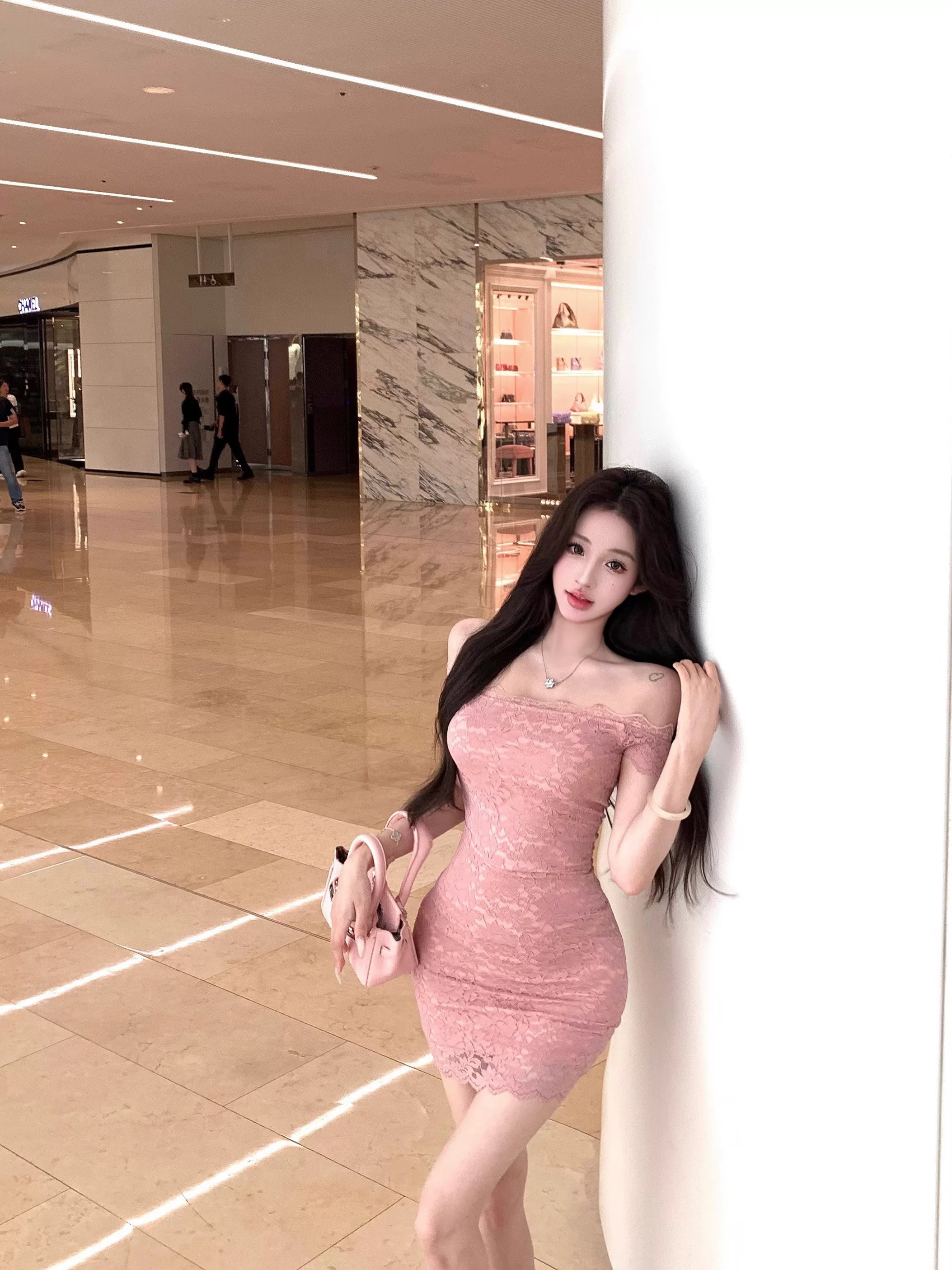 오프숄더 레이스 튜브탑 여성 드레스 섹시함 오프숄더 허리 수축 쇼트 스타일 타이트 스커트 치마