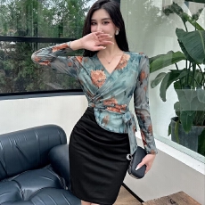 批发实拍长袖夜场主播女盐甜系v领碎花豹纹连衣裙荷叶边包臀显瘦短裙