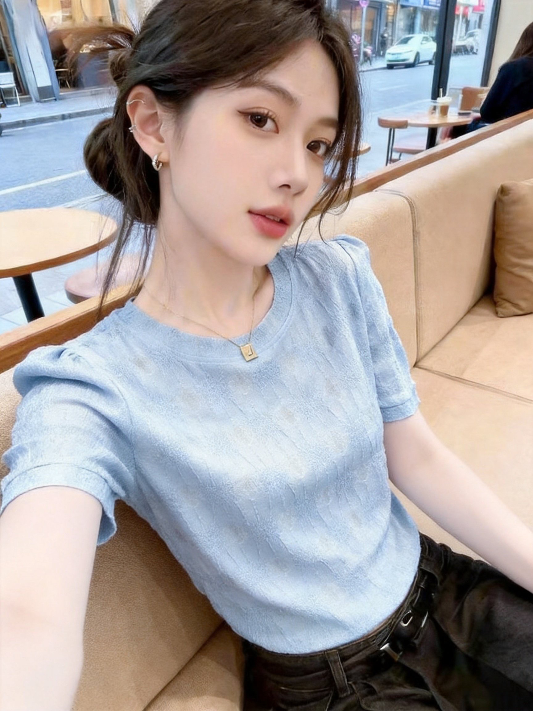 실사 여름 한국 스타일 단색 공예 라운드 넥 풀오버 다용도 반팔 티셔츠 개성 슬림해 보이는 패션 맨위