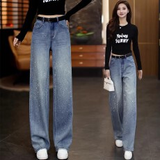 批发浅蓝色满钻<b class='q'>直筒</b><b class='q'>牛仔裤</b>女春秋季2026年超火烫钻裤子高腰窄版阔腿裤