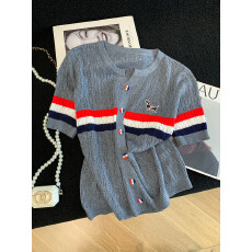 批发<b class='q'>韩版</b>2026夏新款刺绣小狗彩扣条纹拼色短袖针织<b class='q'>开衫</b>女时尚减龄上衣