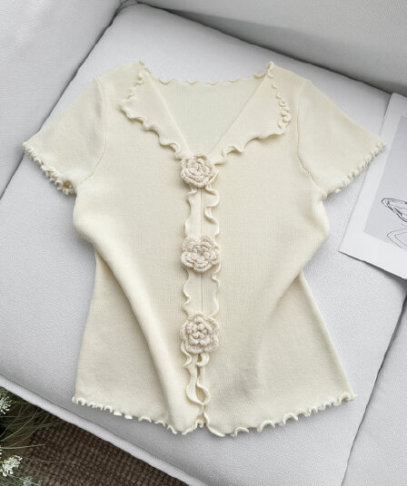 디자인 센스 꽃 3 차원 장식 폴로 칼라 반팔 티셔츠 여성 여름 새로운 몸매 가꾸기 슬림해 보이는 불규칙 맨위 서비스
