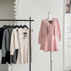 批发绞花针织裙2026春秋季新款贝壳花边打底裙女装两件套<b class='q'>连衣</b>裙