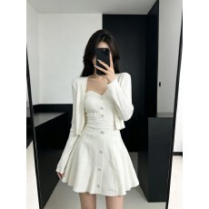 批发法式气质时尚套装女春季高级感<b class='q'>长袖</b>开衫外套吊带针织连衣<b class='q'>裙</b>两件套
