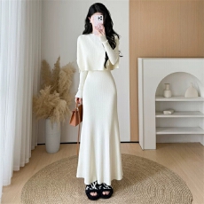 批发修身针织毛衣套装<b class='q'>连衣裙</b>子女<b class='q'>秋冬</b>2026新款高级感长裙搭配一整套