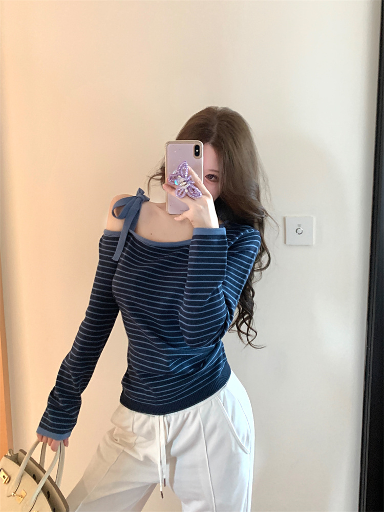 한 부서 스트랩 스트라이프 비스듬한 어깨 긴팔 명중 티셔츠 여성 이른 봄 핫걸 몸매 가꾸기 슬림해 보이는 Chic 아름다운 만나는 맨위