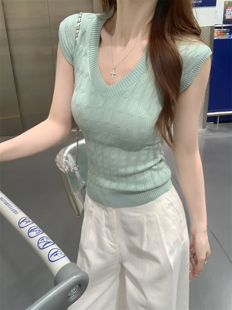 고유 한 어깨 민소매 니트 스웨터 조끼 여성 여름 디자인 센스 몸매 가꾸기 miu 부서 V넥 맨위 여성 만나는 인사이드 가져 가라.