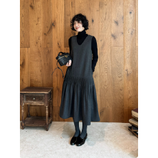 批发含羊毛文艺复古毛呢背心裙女2025新款冬季<b class='q'>百褶</b>连衣裙