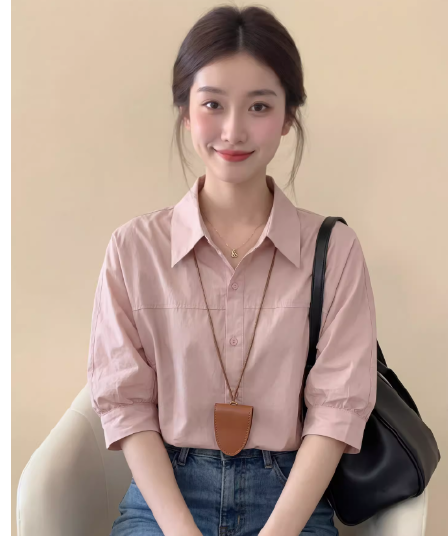 프랑스식 핑크색 폴로 칼라 긍정적 인 어깨 반팔 여성 셔츠 여름 2026 새로운 고급 센스 거품 소매 출퇴근 작은 맨위