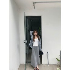 批发夏季珍珍普吉限定时髦低饱和蓝格纹上衣重工木耳花边V领长袖<b class='q'>衬衫</b>