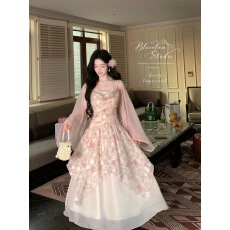 批发实拍中~浅梦桃夭 法式收腰印花不规则摆吊带长裙