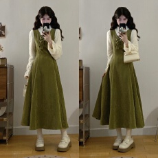 批发实拍 <b class='q'>冬</b>季新款法式复古绿色假两件拼接蕾丝高级感收腰显瘦连衣裙