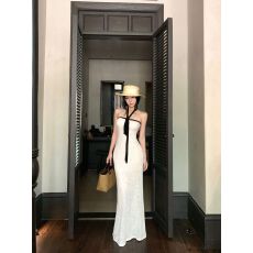 批发辣妹风白色挂脖<b class='q'>抹胸</b><b class='q'>连衣裙</b>女夏季修身收腰无袖裙子显身材包臀长裙