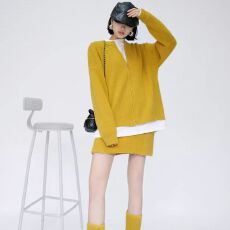 批发原版做法+针织质量+韩系秋冬女装针织上衣半身裙袜子毛衣二件套装