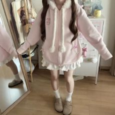 批发奶系甜美可爱毛绒小羊连帽卫衣<b class='q'>女</b>秋冬新款宽松学院风拉链<b class='q'>开衫</b>外套