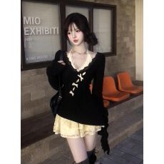 批发纯欲风辣妹套装长袖蝴蝶镂空罩衫蕾丝挂脖<b class='q'>连衣裙</b>叠穿两件套女冬季
