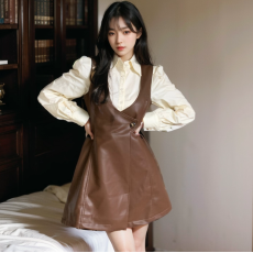 秋季2025新款女装套装polo领长袖衬衫a字背心连衣裙两件套时尚