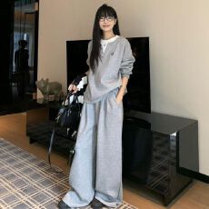 批发韩系休闲运动套装女秋冬季高级感假两件长袖卫衣阔腿裤两件套