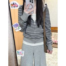 批发【条纹开衫】韩系校园连帽卫衣女INS超火秋冬显瘦上衣<b class='q'>服</b>