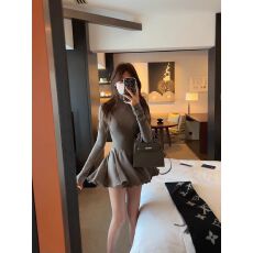 批发秋冬纯欲收腰显瘦打底裙高领蓬蓬裙百搭<b class='q'>长袖</b><b class='q'>连衣</b>裙女显身材A字裙