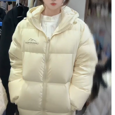 批发冬季小个子减龄连帽棉服新款防寒保暖冬季时尚百搭外套潮