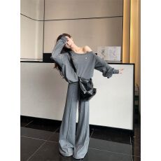 批发松弛感露肩套头长袖卫衣宽松纯色百搭休闲长裤<b class='q'>女</b>秋冬新款时尚套装