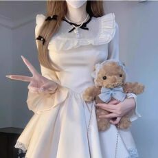 批发法式宫廷风长袖连衣裙女春季2026新款复古温柔甜美气质收腰公主裙